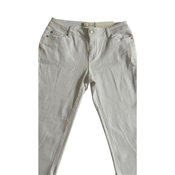 Cato Est 1946 Denim fringe White Capri Denim size 8 - Picture 5 of 10